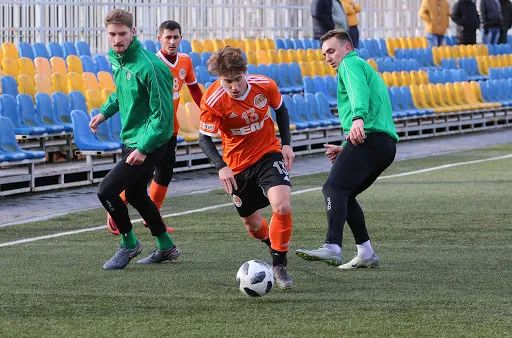 布雷斯特防守反击犀利逼平强敌  布雷斯特防守反击犀利逼平强敌