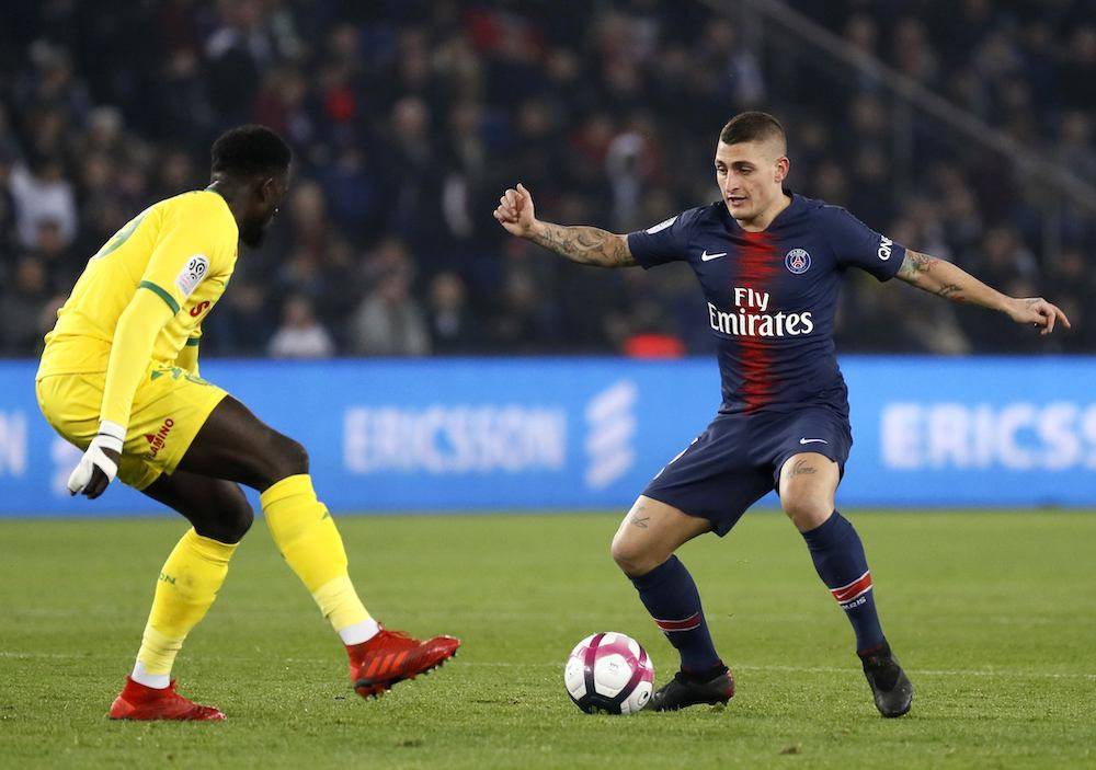  洛里昂门将连续三场零封，成法甲最稳防线  