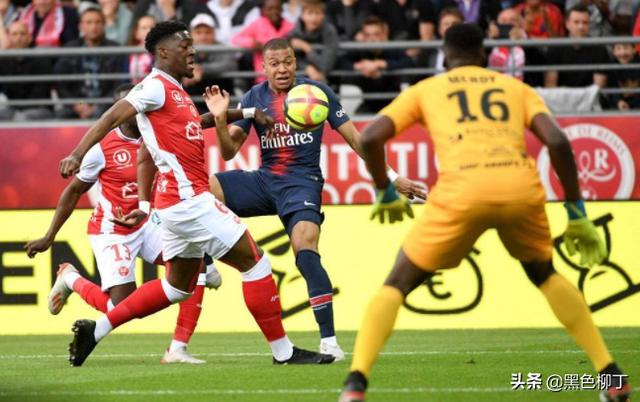  摩纳哥青年军客场逆袭，三球完胜传统劲旅里昂  